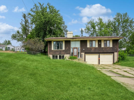 214 W 13TH ST S, NEWTON, IA 50208 - Image 1