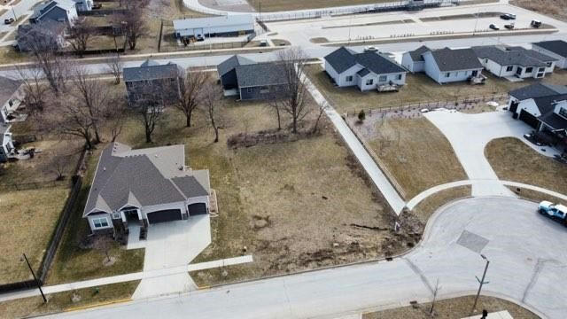 526 BELLFLOWER DR, AMES, IA 50014, photo 2 of 7