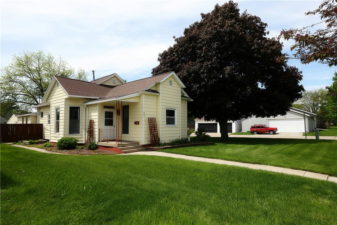 521 DIVISION ST, BOONE, IA 50036, photo 1 of 30