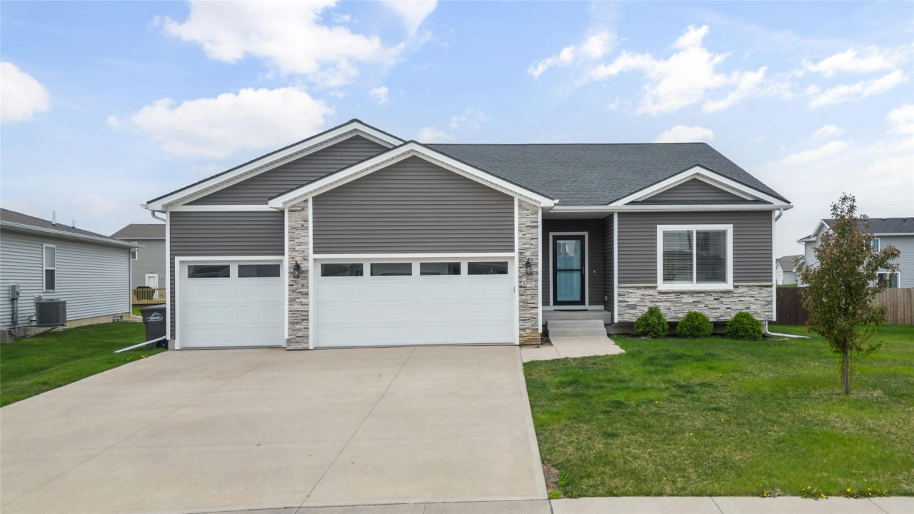 5397 BROOK LANDING CIR, DES MOINES, IA 50317, photo 1 of 35