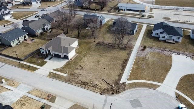 526 BELLFLOWER DR, AMES, IA 50014, photo 5 of 7