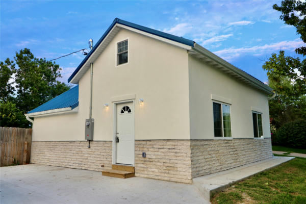 1001 E ROBINSON ST, KNOXVILLE, IA 50138 - Image 1