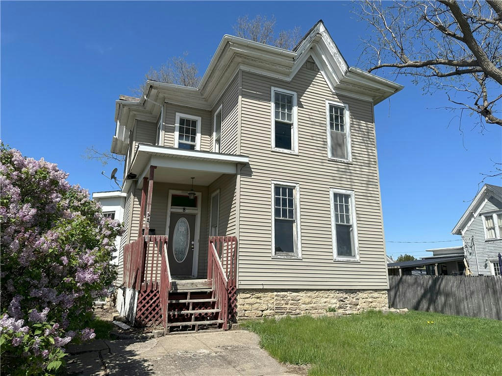 8 N 6TH ST, MARSHALLTOWN, IA 50158, photo 1 of 18